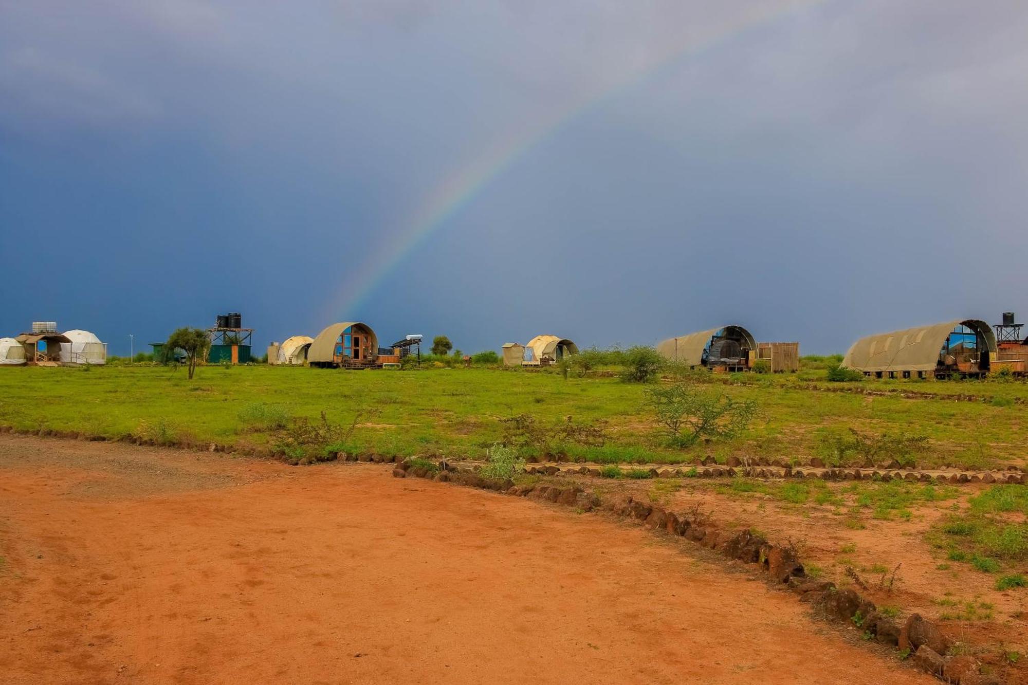 Little Amanya Camp Hotel อัมโบเซลี ภายนอก รูปภาพ